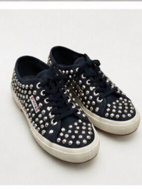 Superga 2750 Studded Low Top Sneakers 9.5 Edgy chic travel festival concert